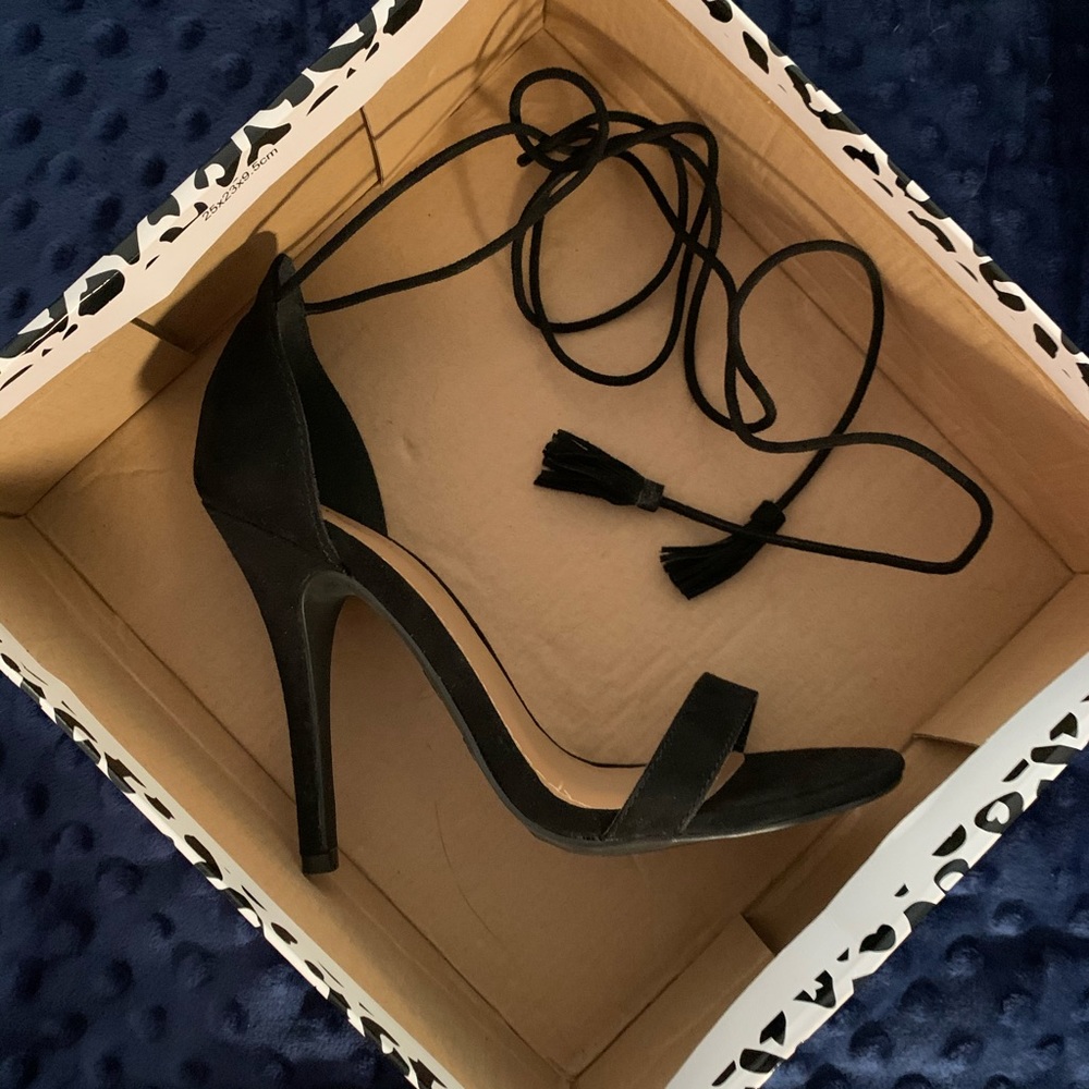 Strappy black heel size 5.5